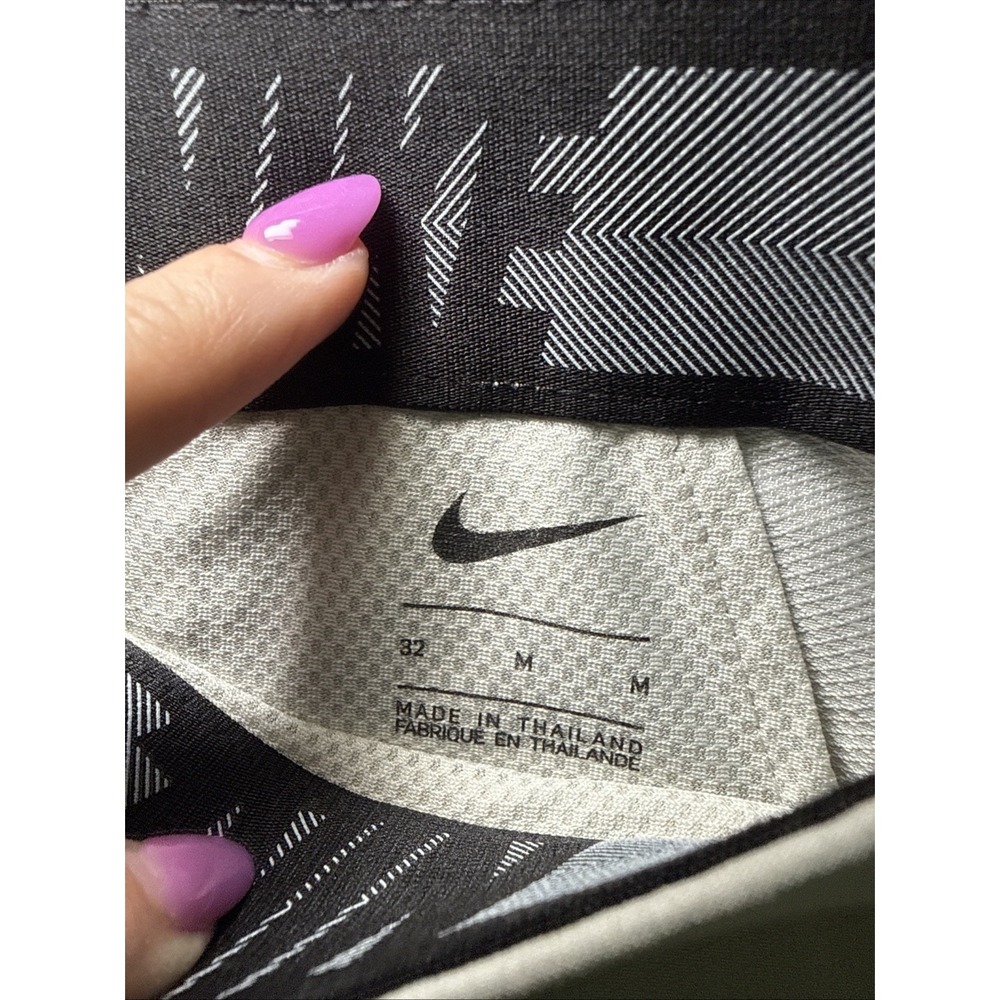 Nike Golf Modern Fit Dri-FIT Shorts Mens 34 Khaki Chino Stretch - Picture 2 of 6